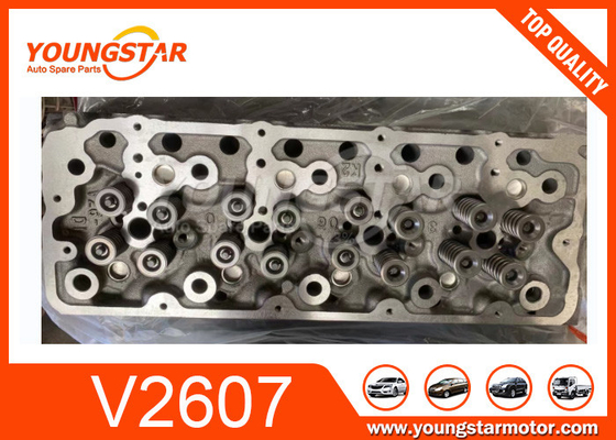 कुबोटा V2607 V2607T V2607 EGR TYPE के लिए कास्टिंग आयरन पूर्ण सिलेंडर हेड एसी
