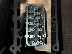 यंग स्टार मोटर D902 कास्टिंग आयरन सिलेंडर हेड Assy Kubota के लिए X2230D BX2350D 1G962 - 03040